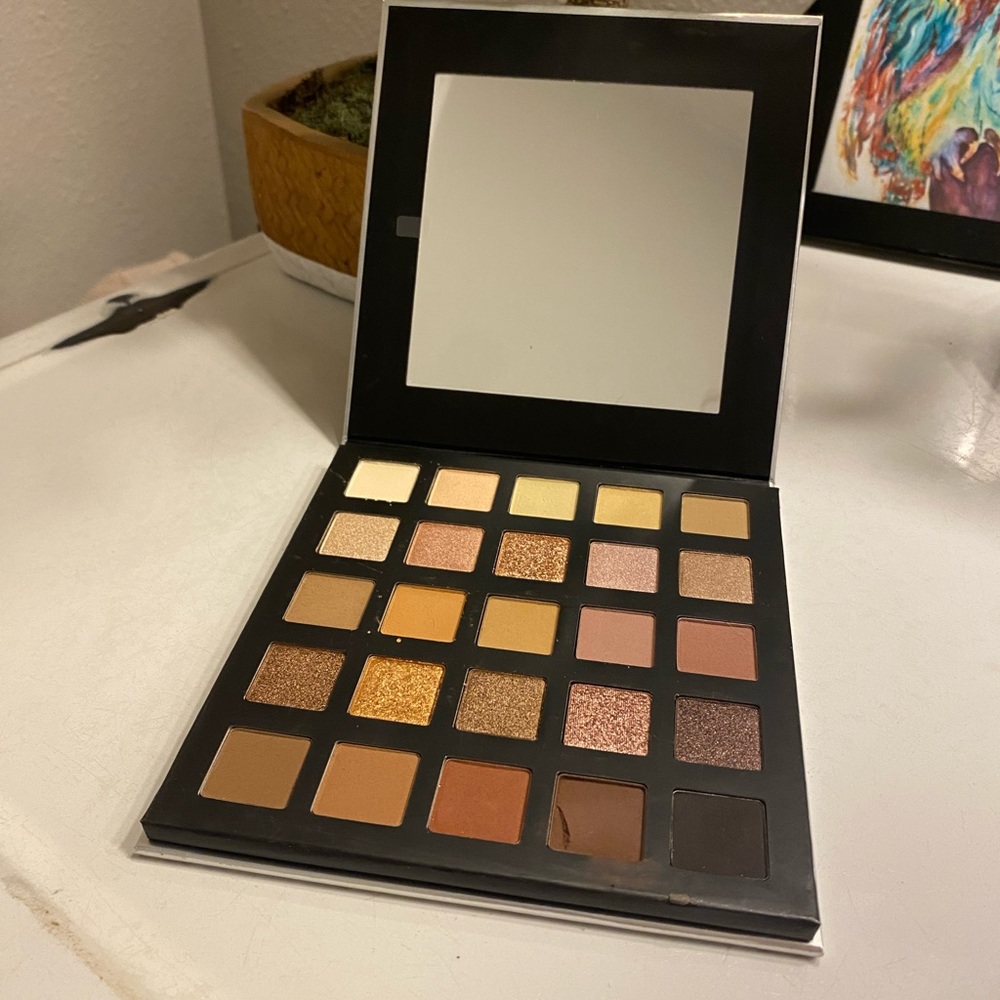 Meraki Eyeshadow Palette